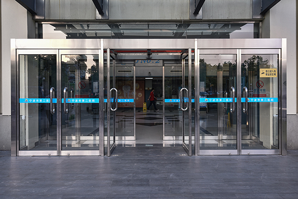 成都電動玻璃門報(bào)價(jià),成都電動玻璃門多少錢