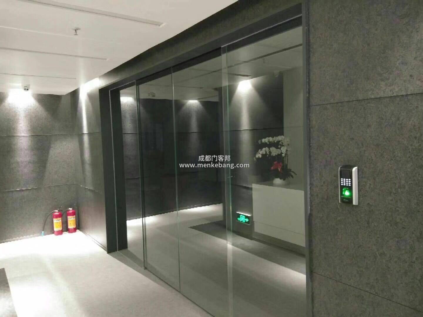 自動(dòng)門(mén)門(mén)禁作用