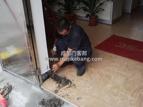 地彈簧安裝,玻璃門地彈簧安裝,地彈簧安裝方法2