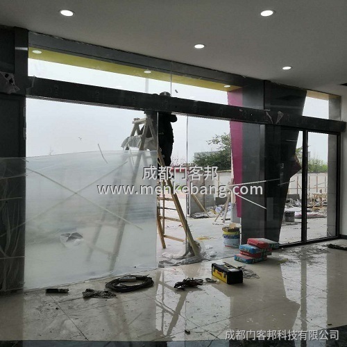 成都辦公大樓進(jìn)出感應(yīng)門案例