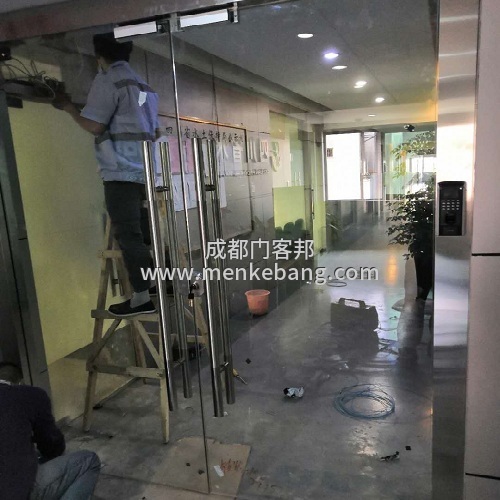 成都門禁玻璃門案例