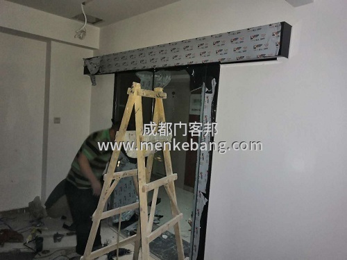 4成都辦公室門禁玻璃門案例,公司自動門案例,寫字樓辦公感應(yīng)門案例