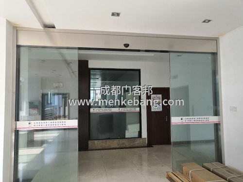 成都自動(dòng)感應(yīng)門公司,玻璃感應(yīng)門多少錢一平方,自動(dòng)門報(bào)價(jià)