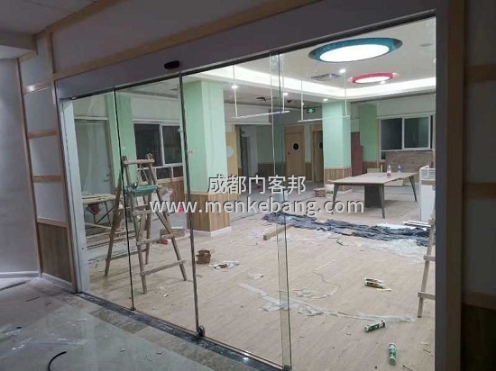 成都電控門,成都型材自動(dòng)門案例,高新區(qū)玻璃自動(dòng)門案例