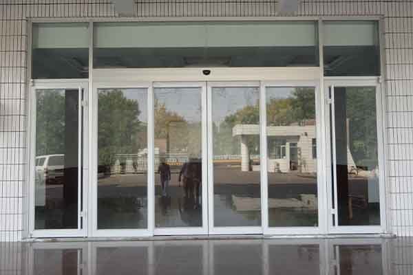 自動門感應型材