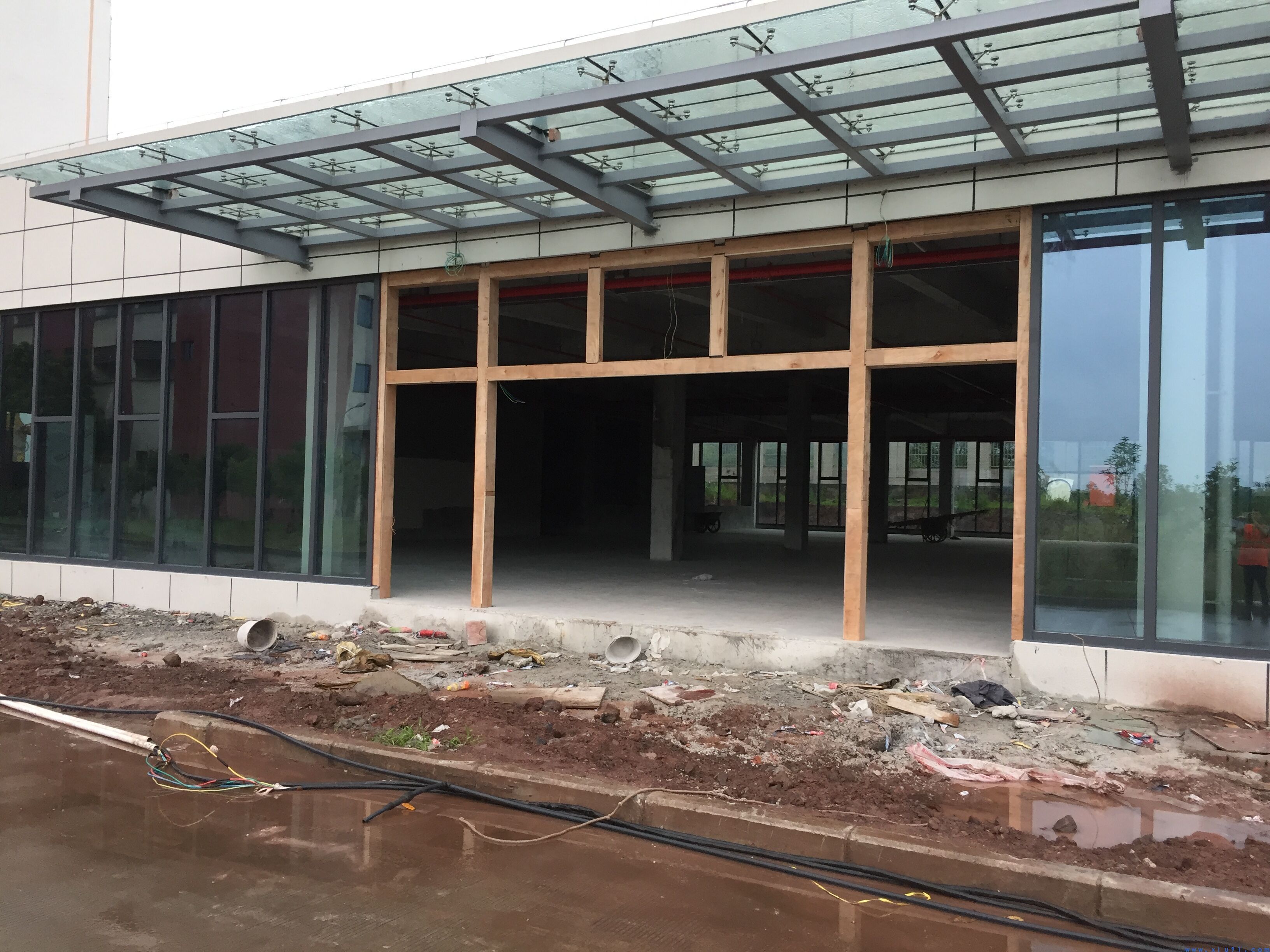 成都廠區(qū)自動門安裝,廠區(qū)自動門定做