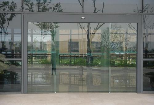 成都銀行自動門安裝,成都銀行感應(yīng)門定做,成都銀行自動門價格