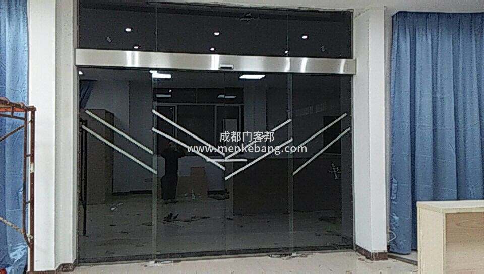 成都電動(dòng)玻璃門(mén)定制,成都電動(dòng)感應(yīng)玻璃門(mén),成都電動(dòng)鋼化玻璃門(mén)